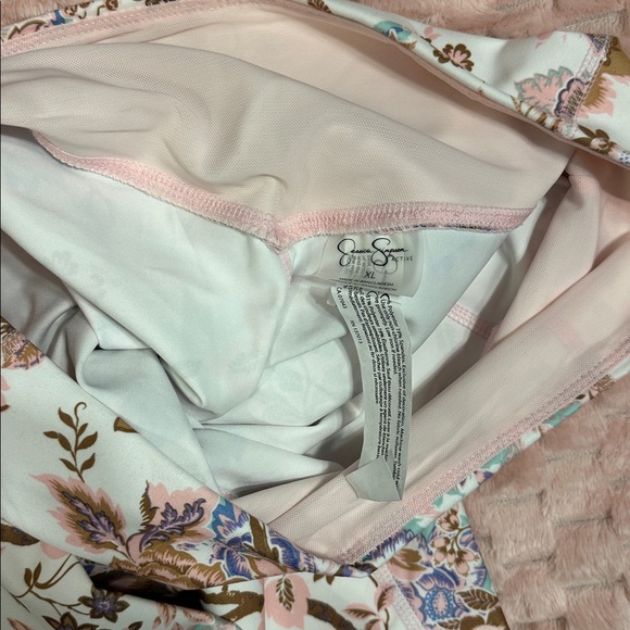 Jessica Simpson Floral Print Crop Top/ Sports bra and Leggings Set - Picture 3 of 5